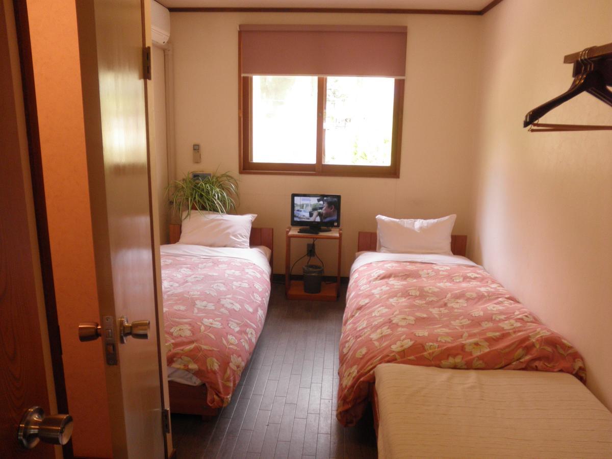 Pension Lausanne Fujikawaguchiko Luaran gambar